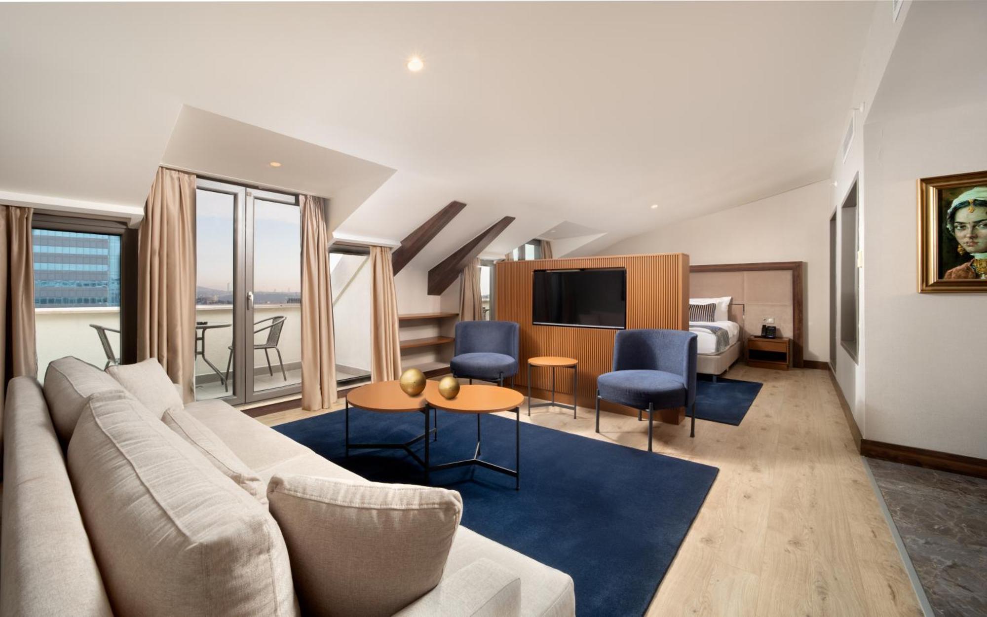 Tryp By Wyndham Sisli Otel